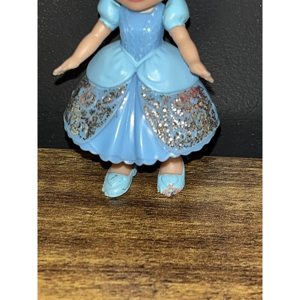 Disney Princess Mini Doll Lot of 4 Figures Posable Ariel Aurora Cinderella - Picture 3 of 9